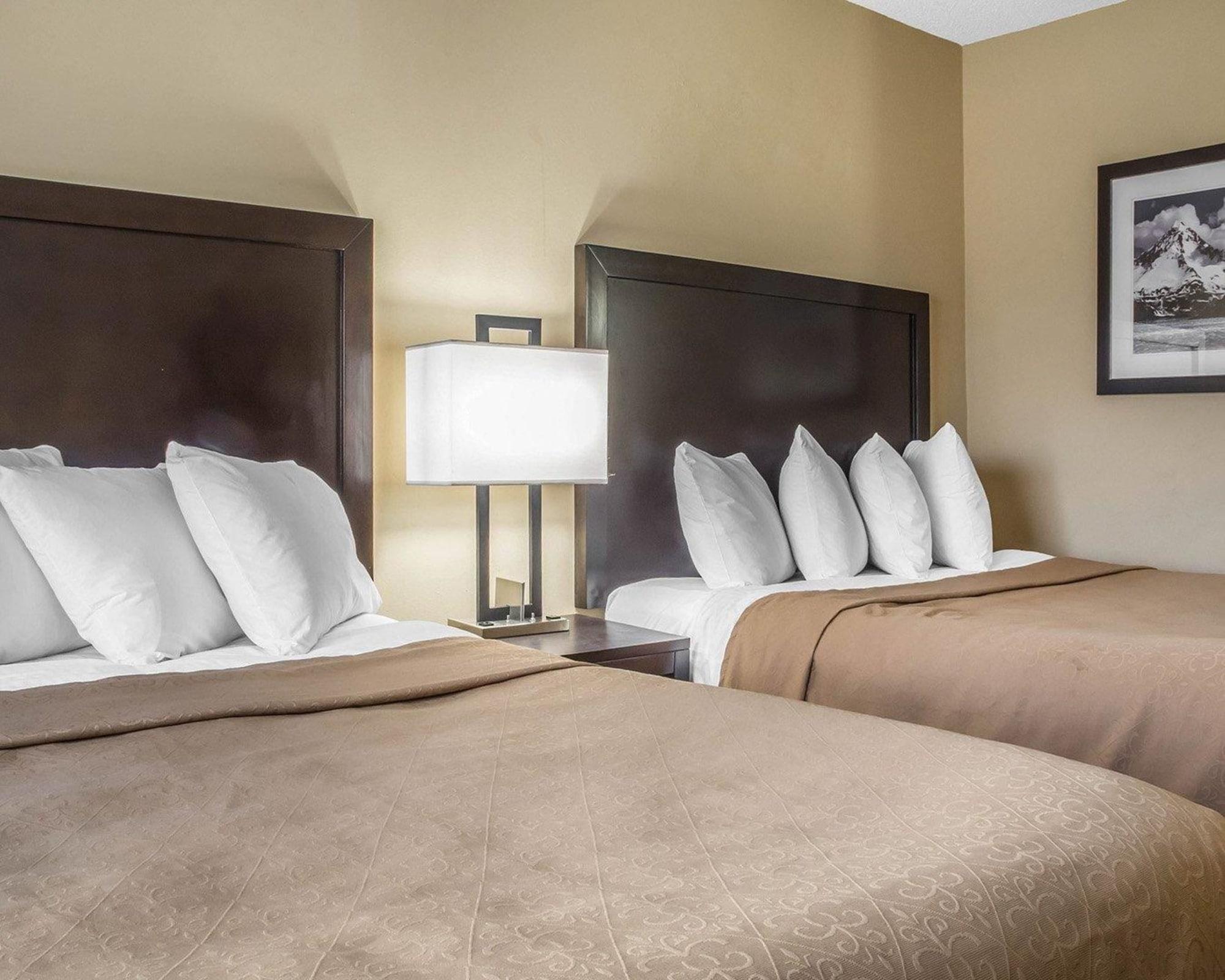 Days Inn By Wyndham Barrie Ngoại thất bức ảnh
