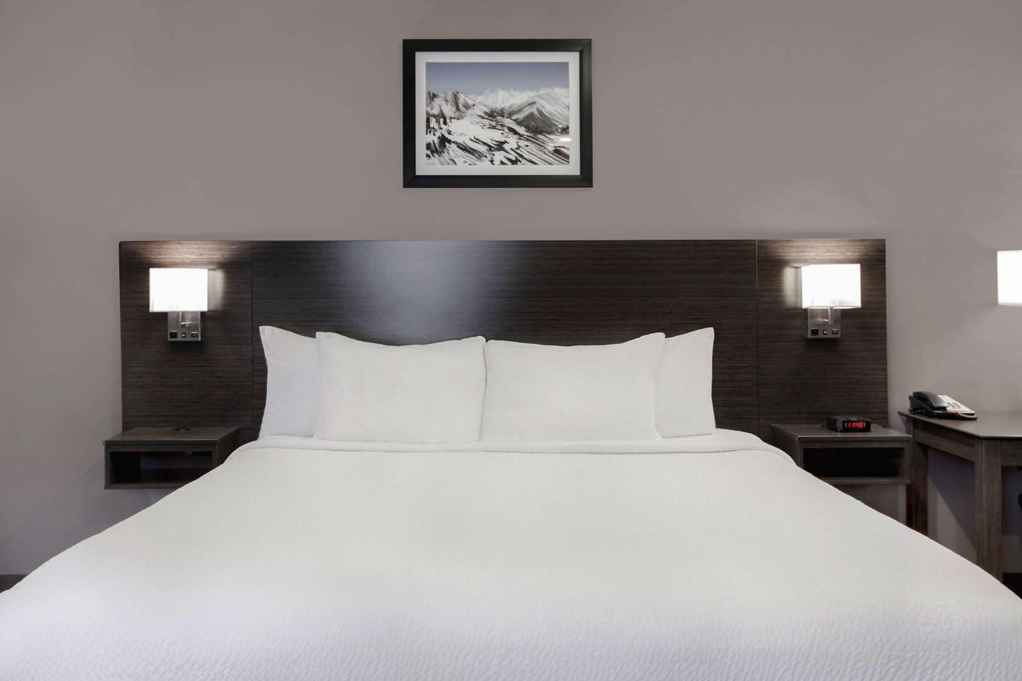 Days Inn By Wyndham Barrie Ngoại thất bức ảnh
