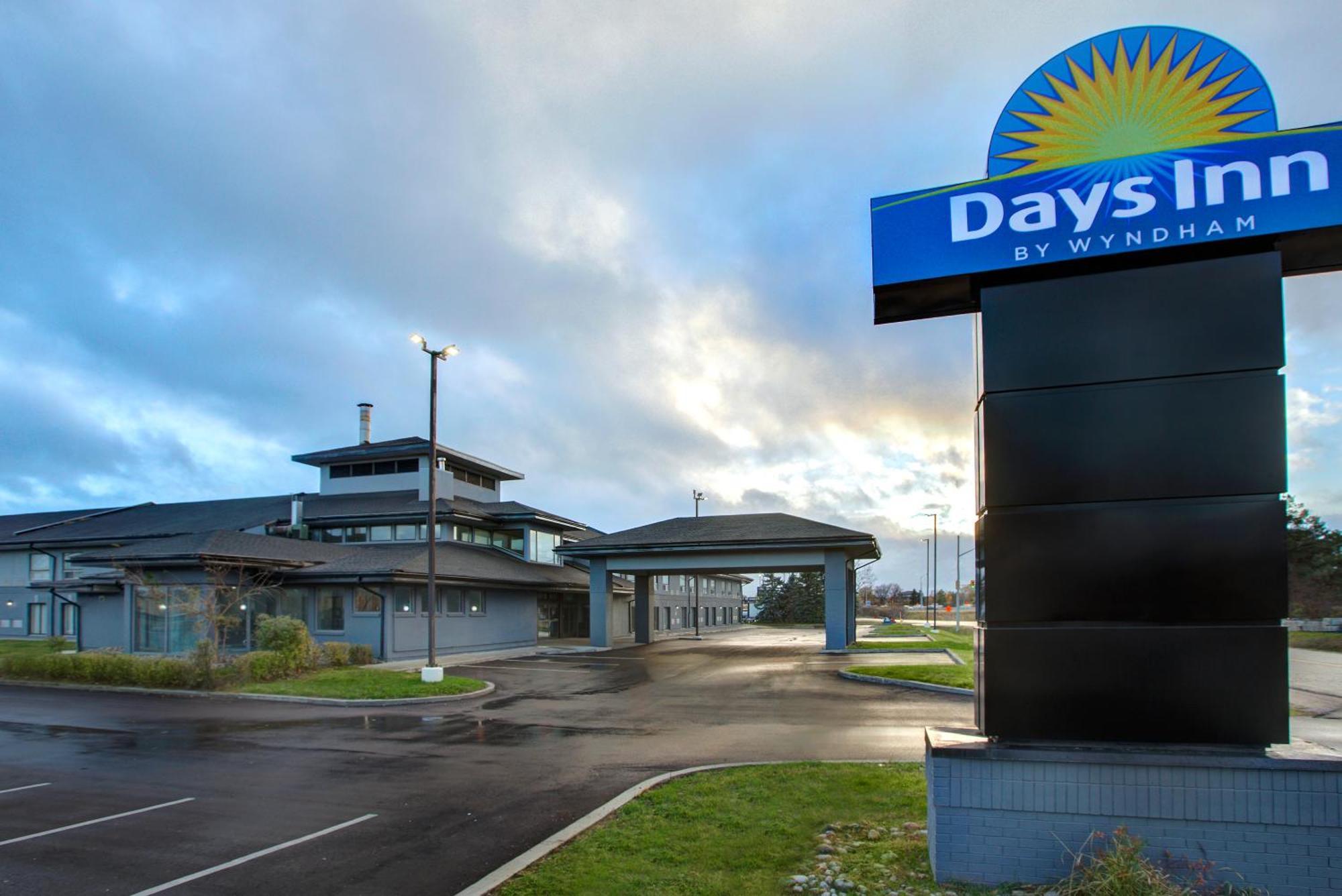 Days Inn By Wyndham Barrie Ngoại thất bức ảnh